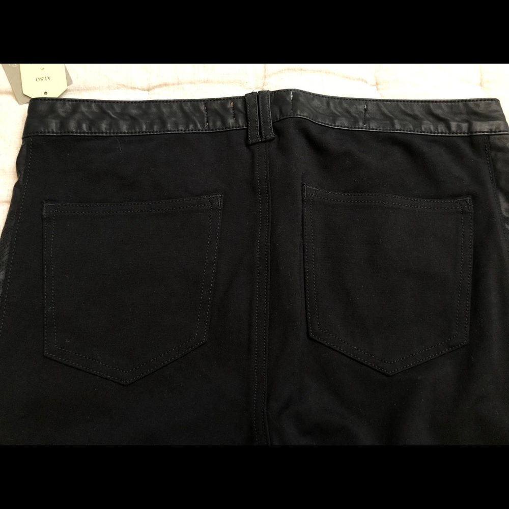 Jeans - Picture 6 of 7